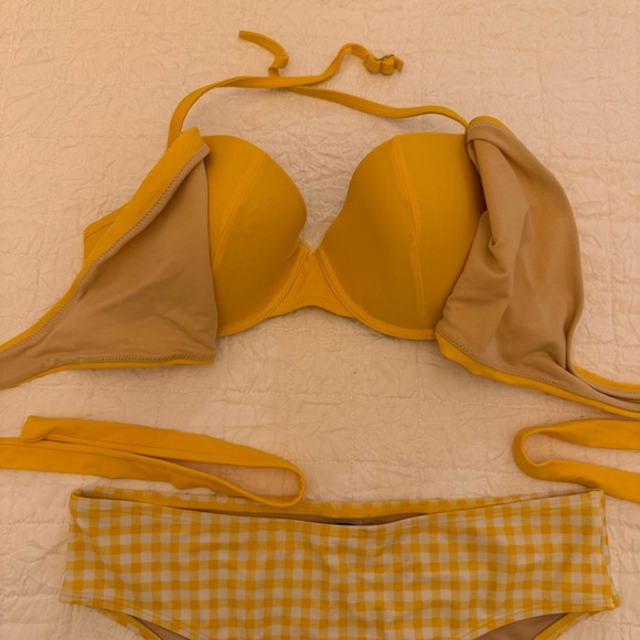 Yellow Bikini Set - Picture 4 of 7